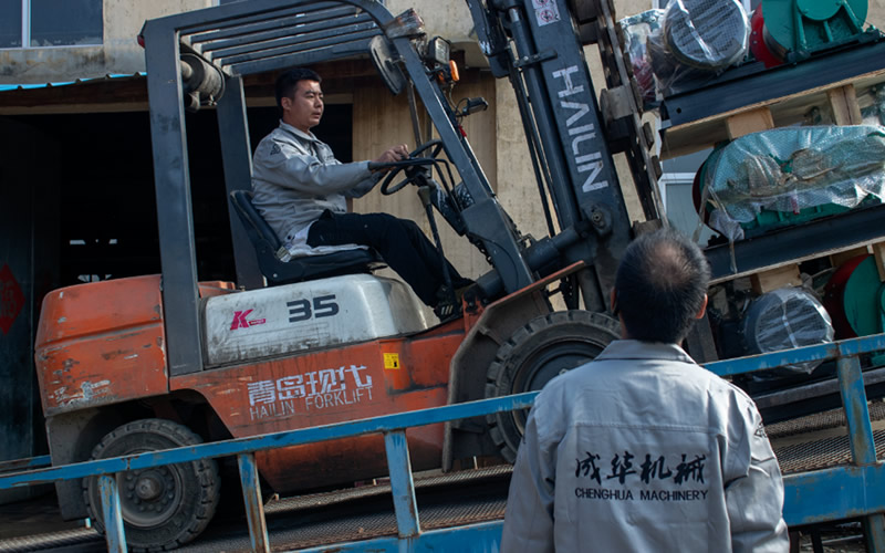 成華機(jī)械卷?yè)P(yáng)機(jī)電動(dòng)葫蘆提升機(jī)發(fā)貨中